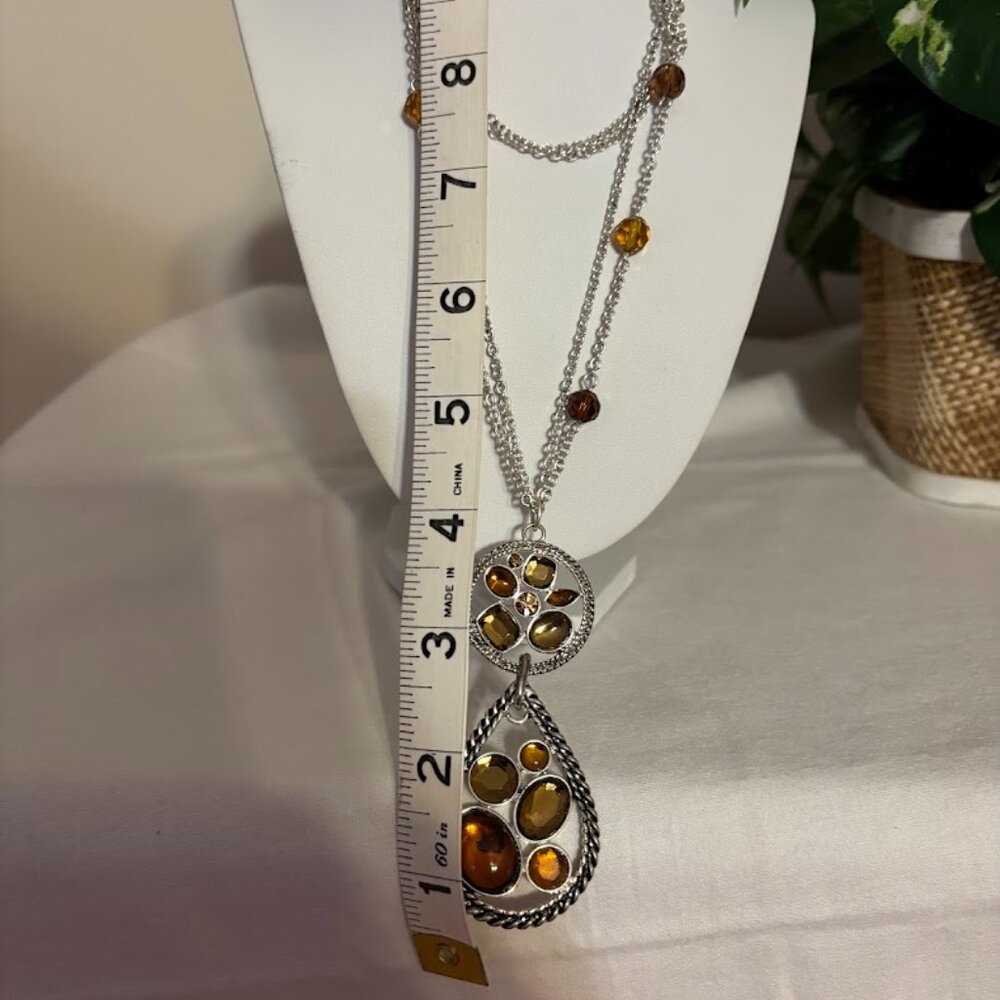 Beautiful Multi Color Necklace (30") in Silver Tone with pouch - Picture 8 of 16